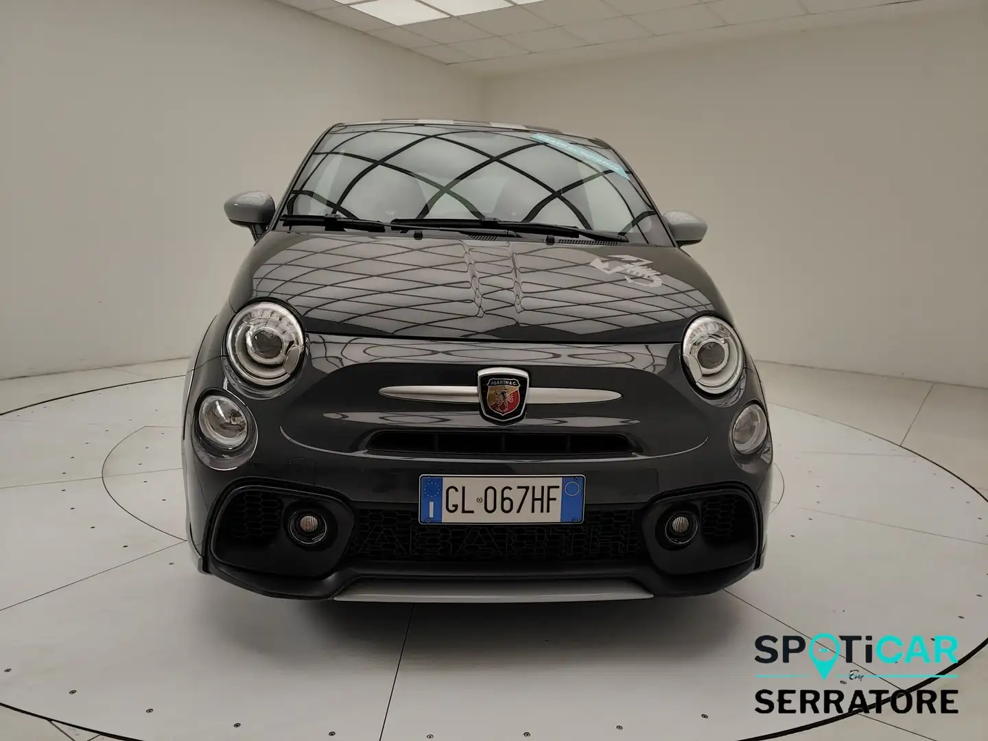 Abarth 695 1.4 t-jet 70th 180cv Grijs - 2