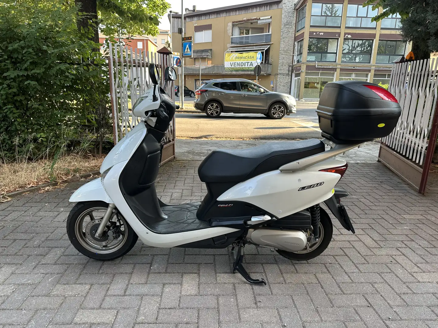Honda Lead NHX 110 - 2