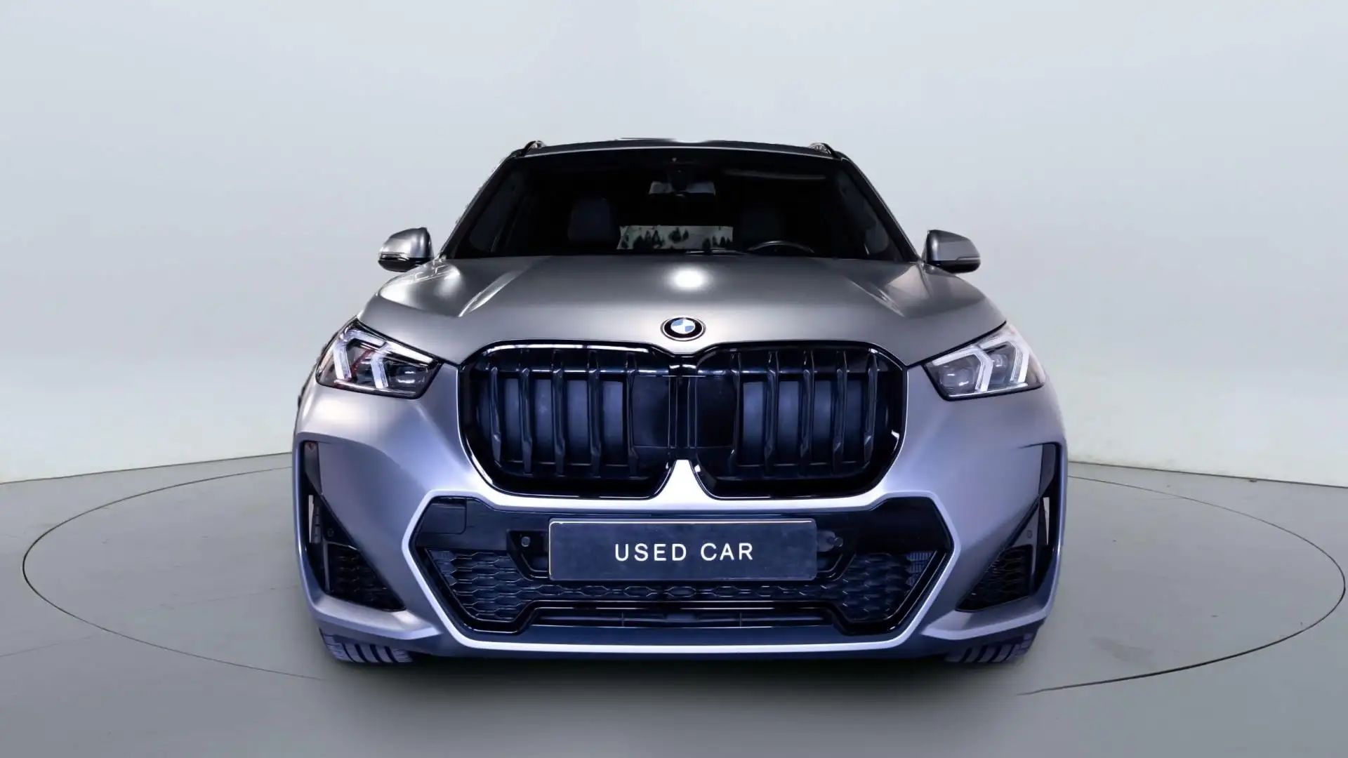 BMW X1 XDrive23i M-Sportpakket |Driving Assistant Plus| W Grau - 2