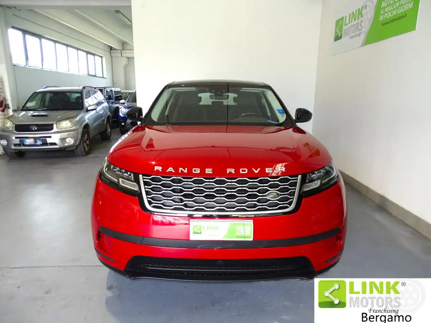Land Rover Range Rover Velar 2.0 TD4 180 CV R-Dynamic HSE Rosso - 2