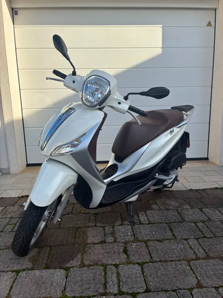 Piaggio Medley 125