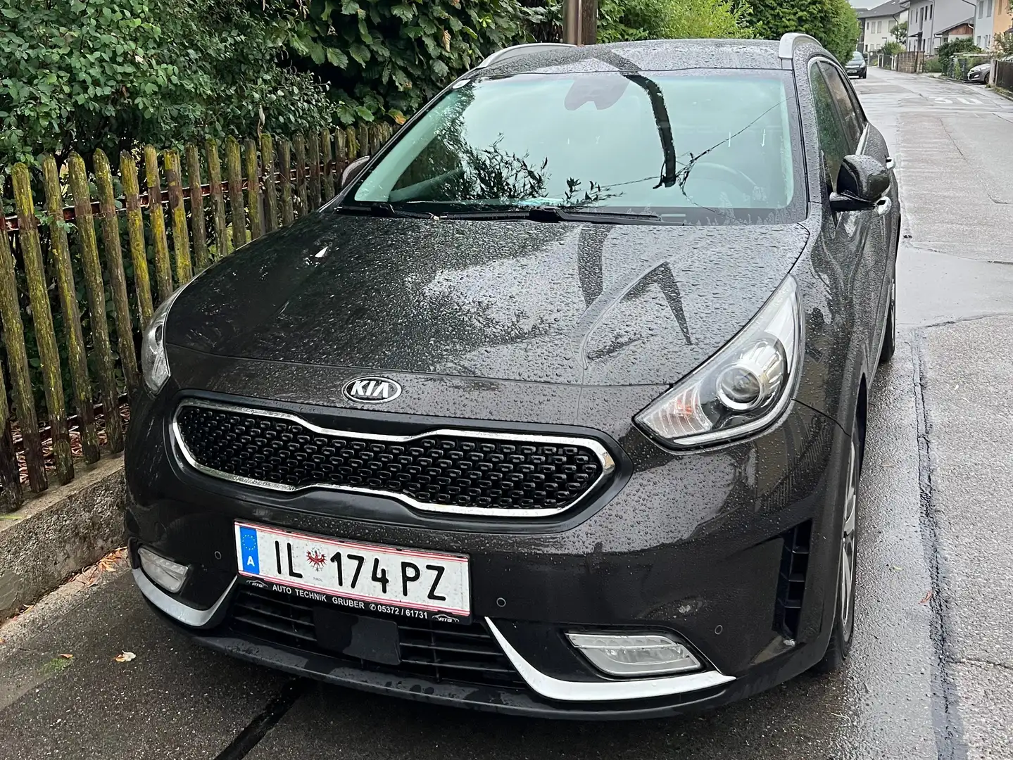 Kia Niro Niro 1,6 GDI Hybrid Gold DCT Gold Braun - 2