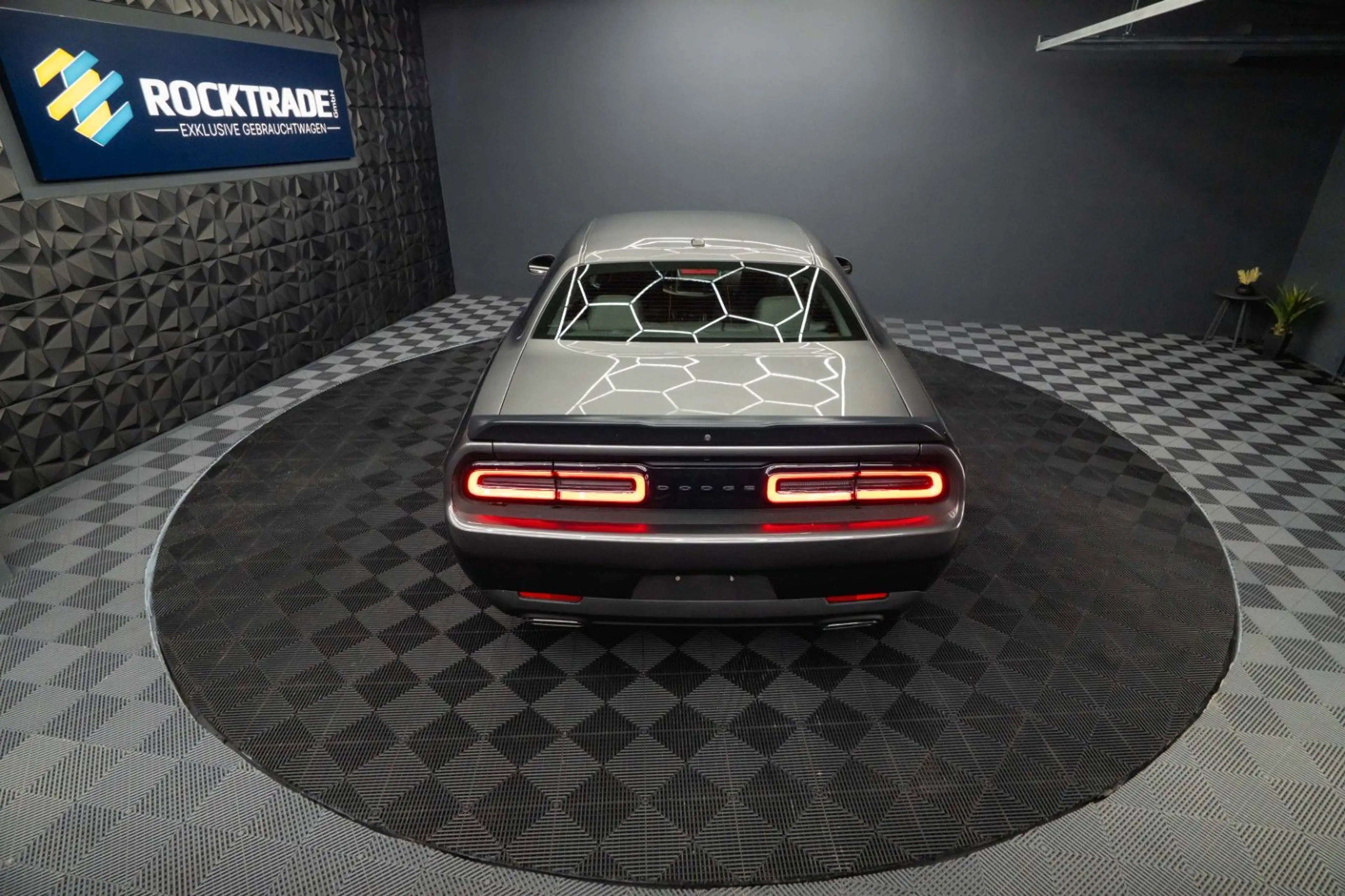 Dodge Challenger 3.6 V6 GT SRT Styling LAST CALL 19% — photo 12