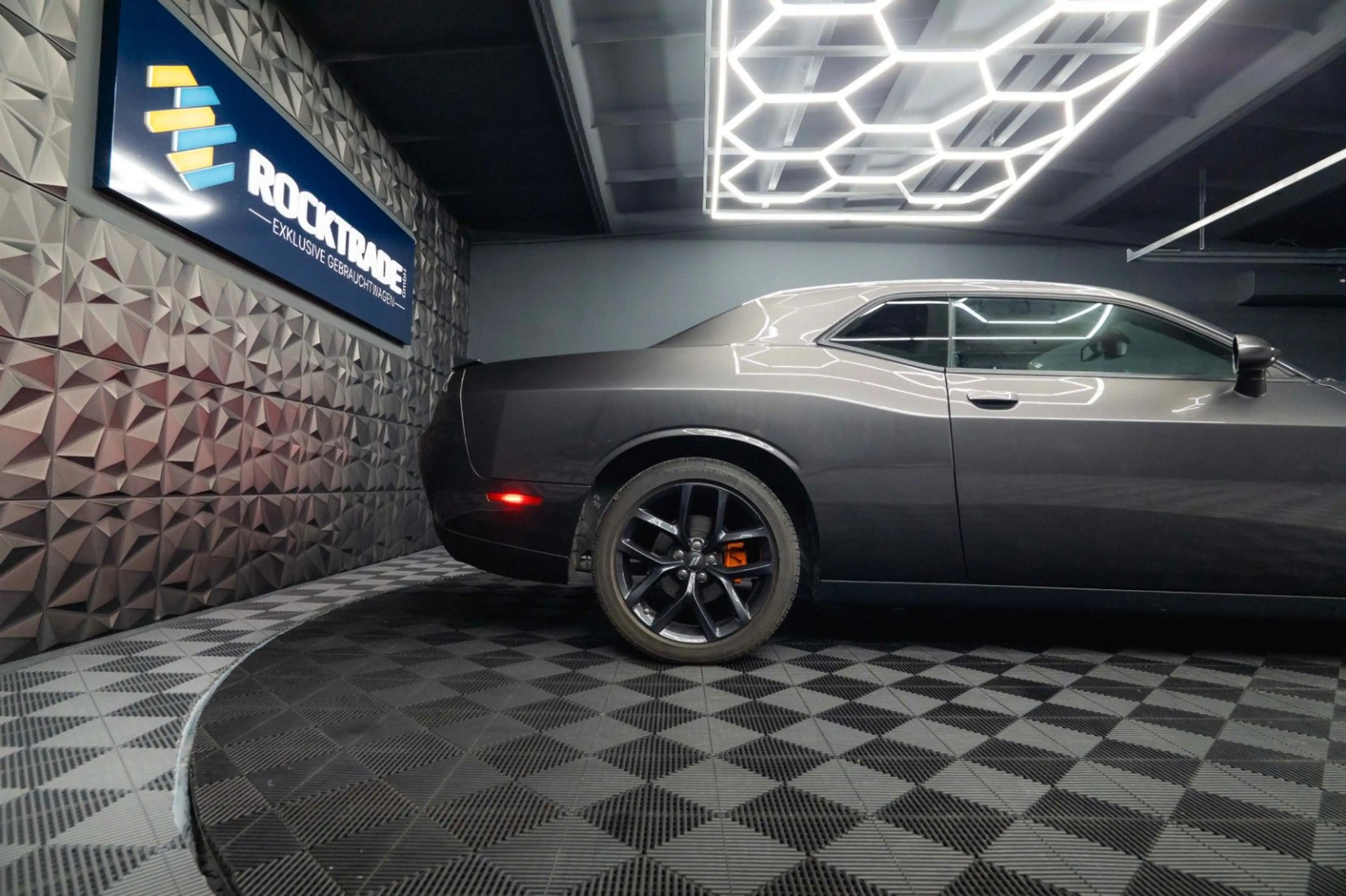 Dodge Challenger 3.6 V6 GT SRT Styling LAST CALL 19% — photo 9