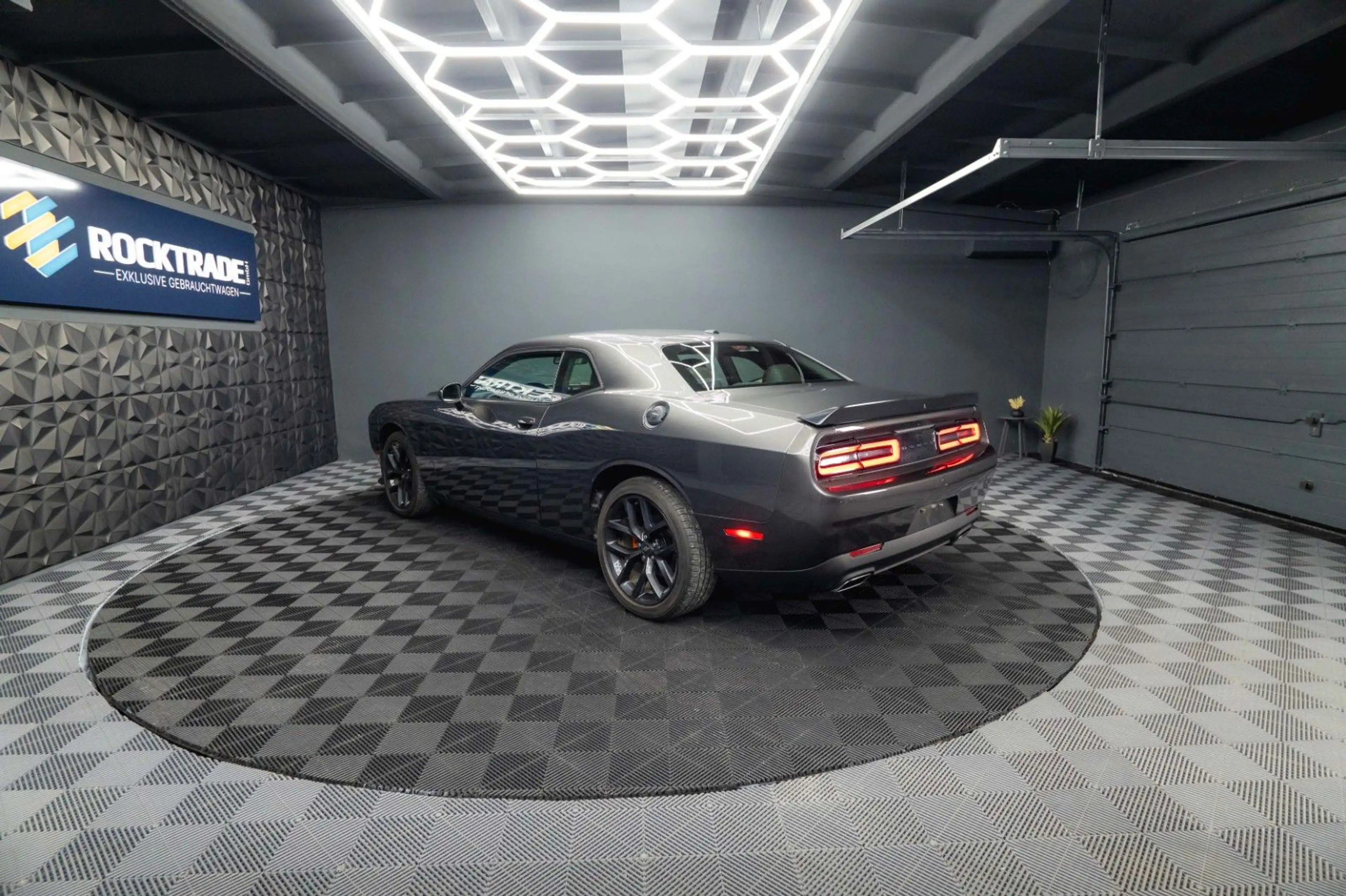 Dodge Challenger 3.6 V6 GT SRT Styling LAST CALL 19% — photo 15