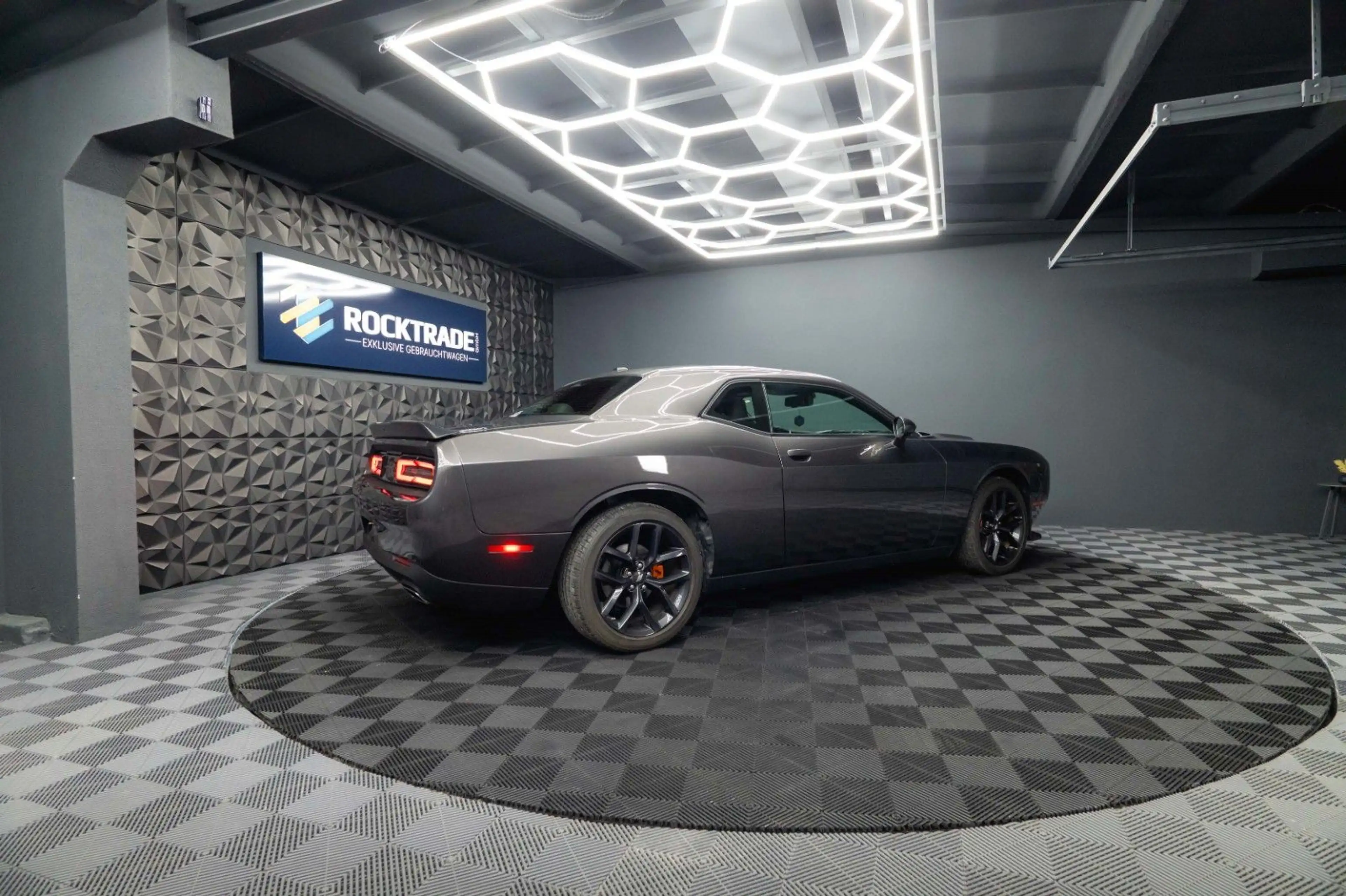 Dodge Challenger 3.6 V6 GT SRT Styling LAST CALL 19% — photo 11