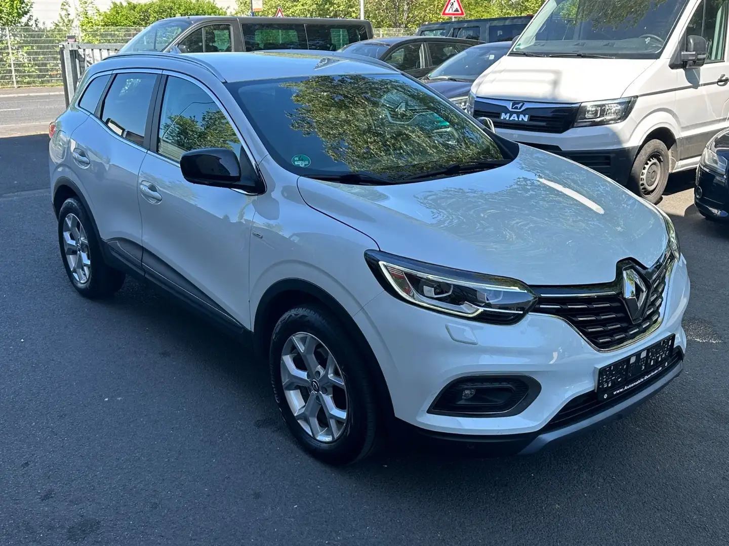 Renault Kadjar Bose~AUTOMATIK~LED~NAVI~EU6~FACELIFT Weiß - 1