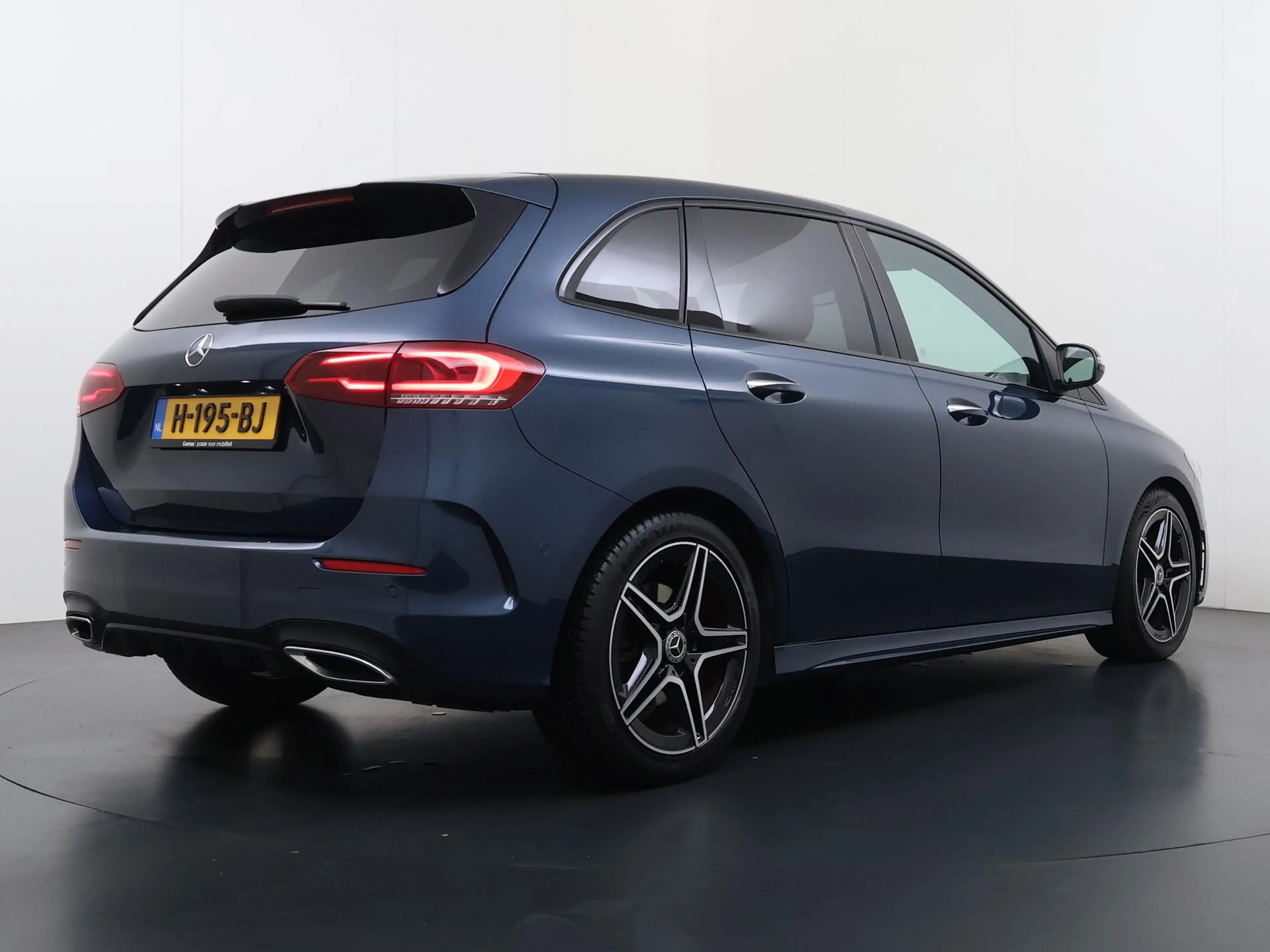 Mercedes-Benz B 220 Launch Edition Premium | AMG | Keyless | Sfeerverl — photo 5
