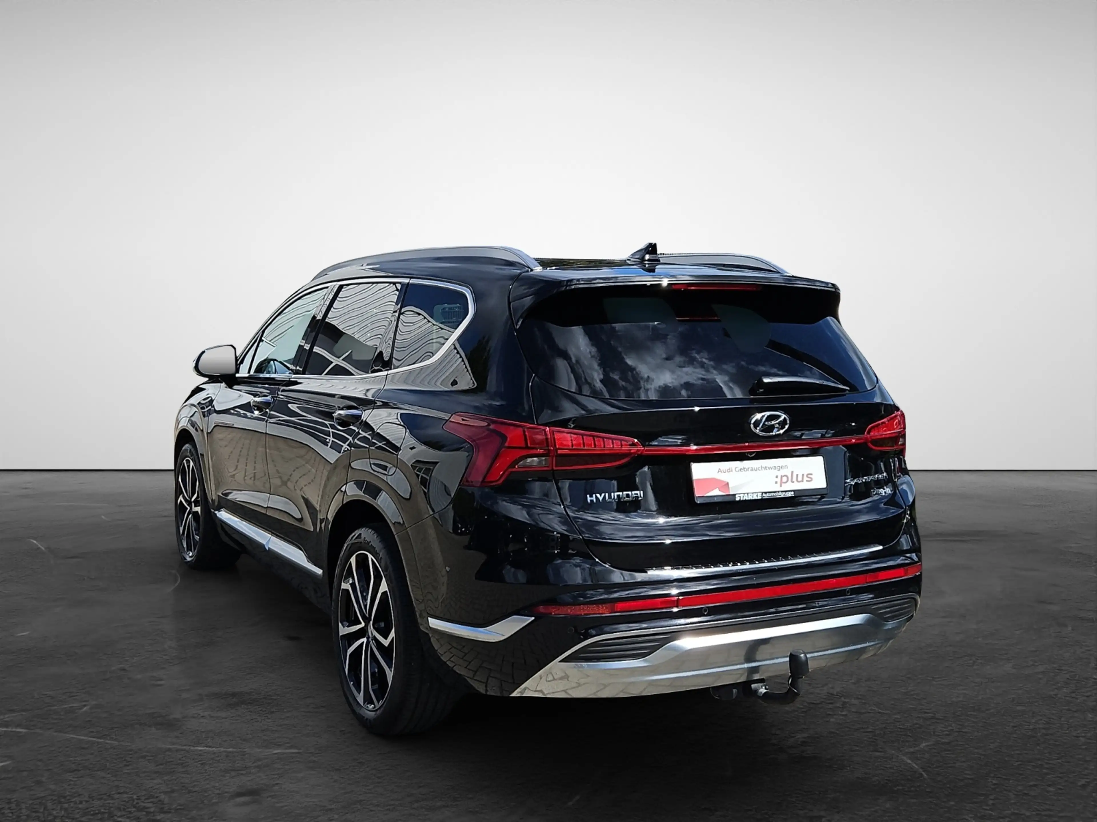 Hyundai SANTA FE Signature Plug-In Hybrid — photo 4