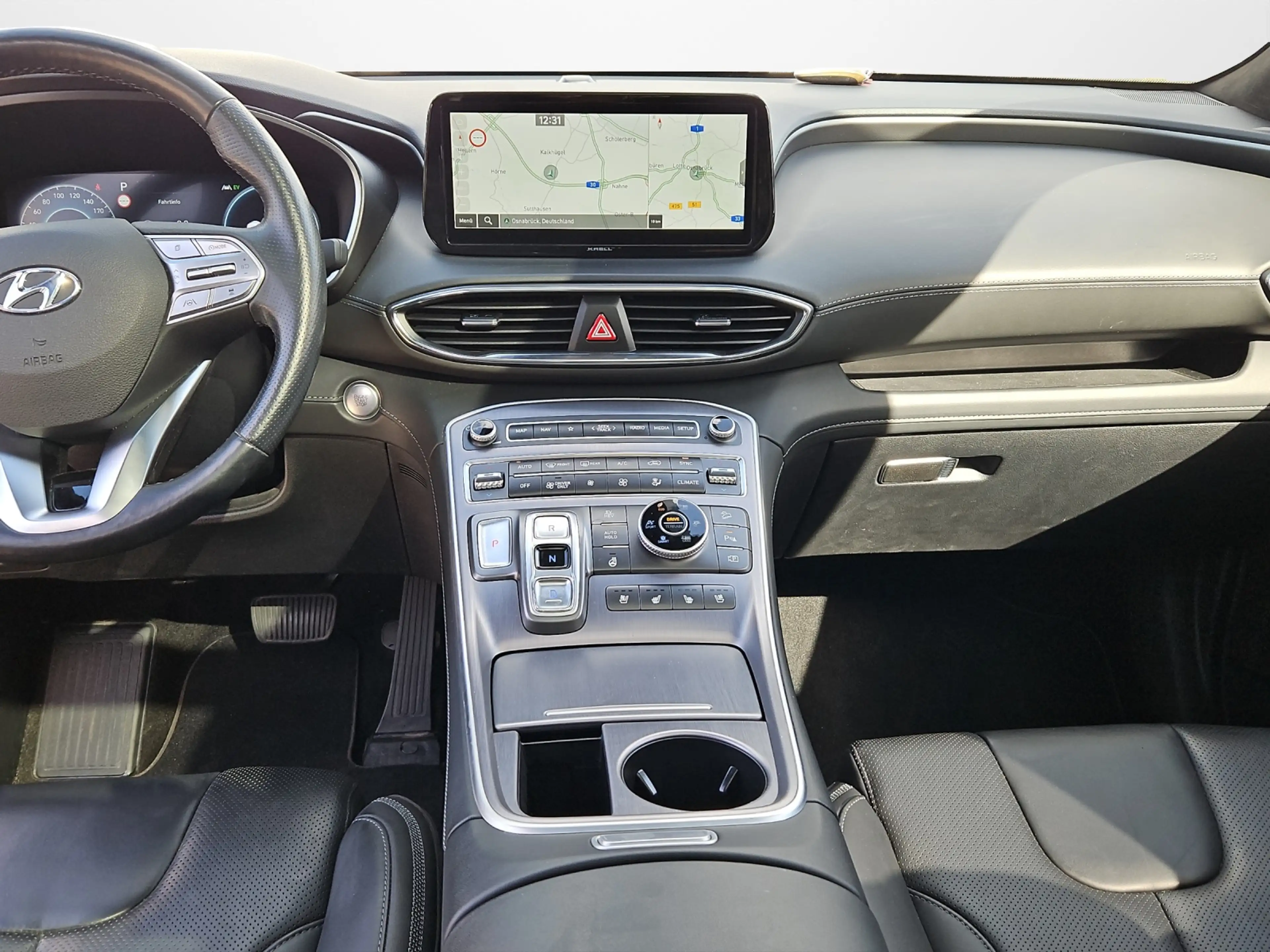 Hyundai SANTA FE Signature Plug-In Hybrid — photo 10