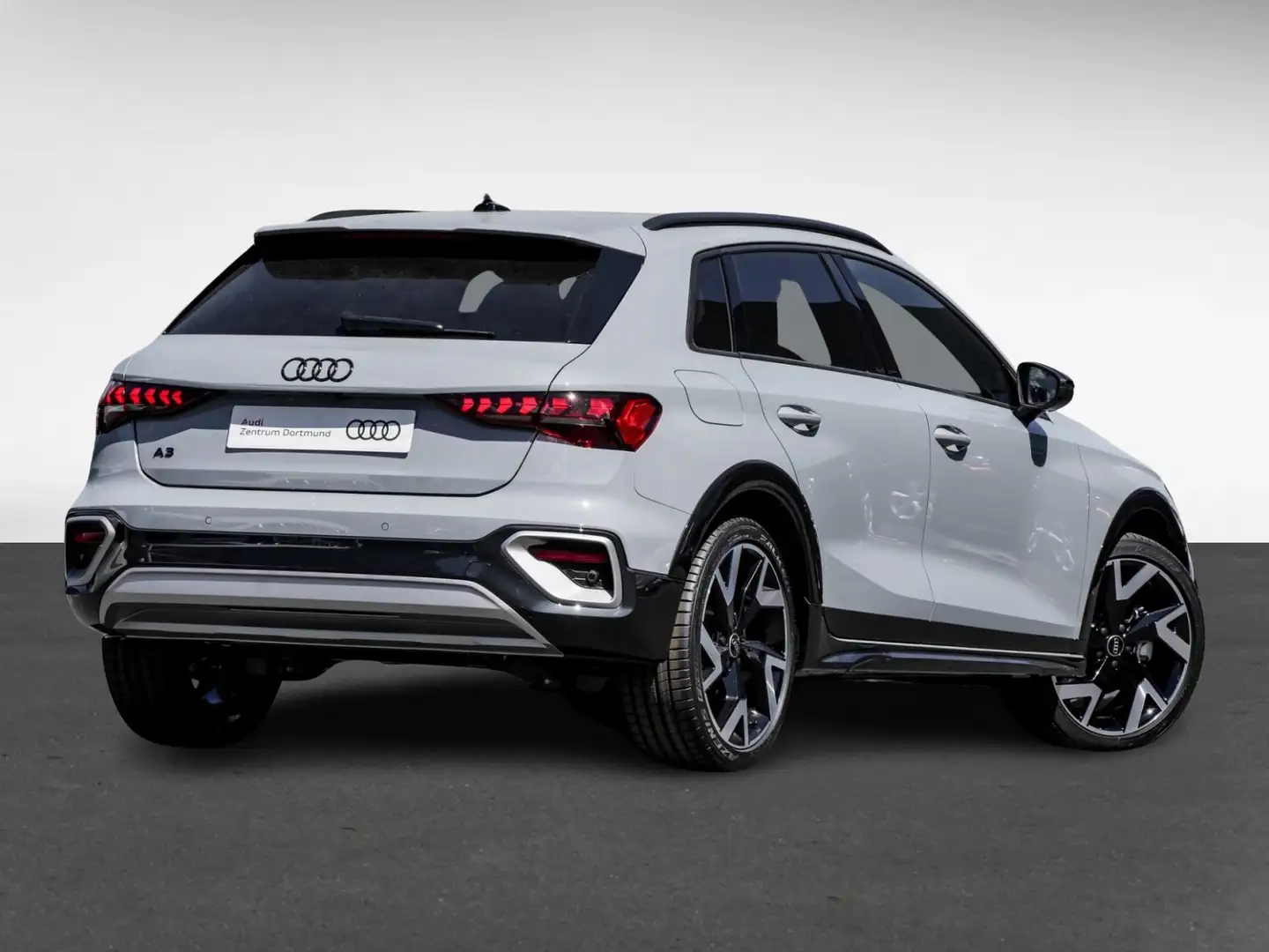 Audi A3 35 TFSI allstreet Assistentpaket+Komfortpaket+LED+ Grau - 2