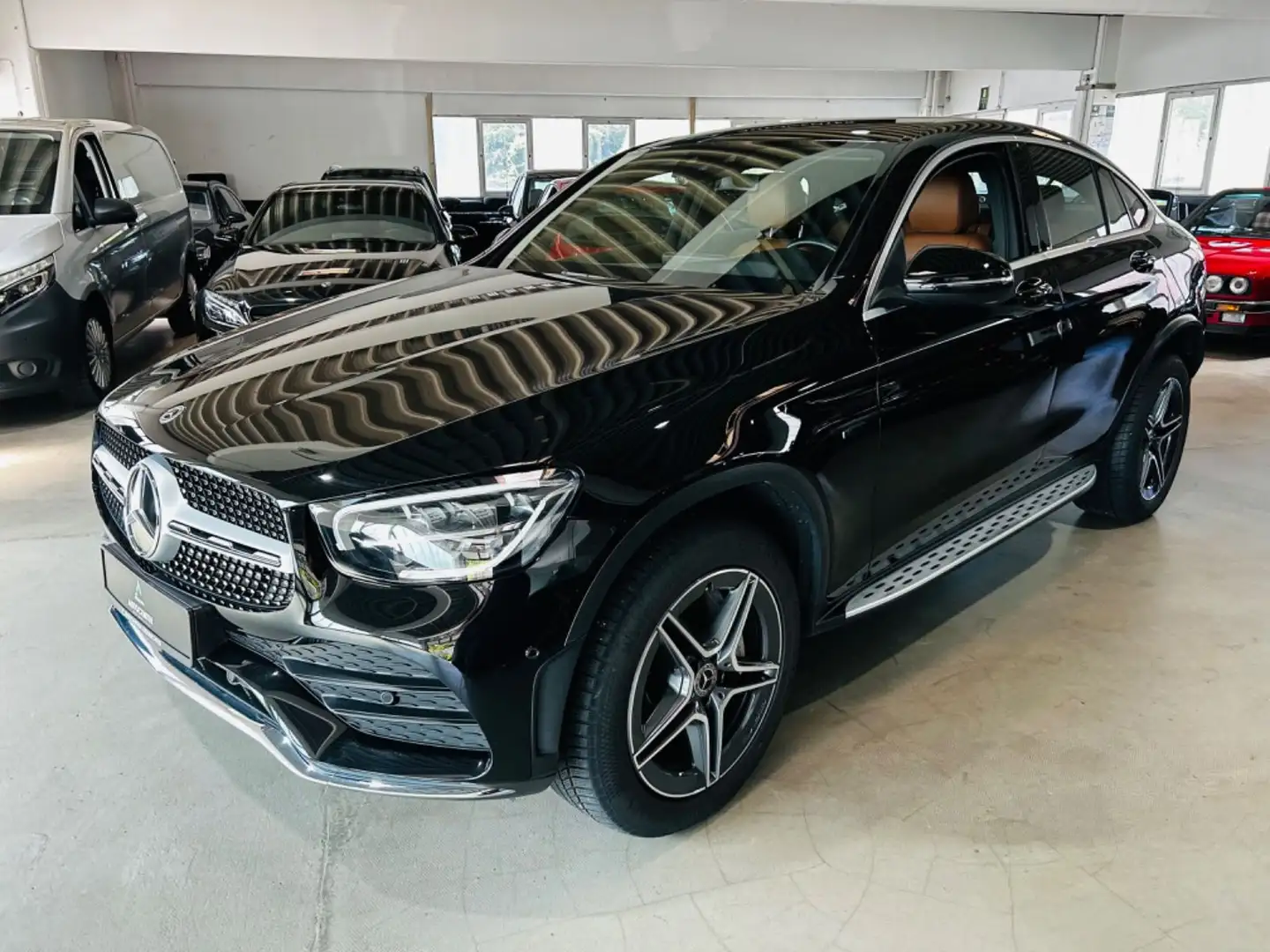 Mercedes-Benz GLC 300 de 4Matic Coupe *Amg*Led*Kamera*Leder* Negro - 2
