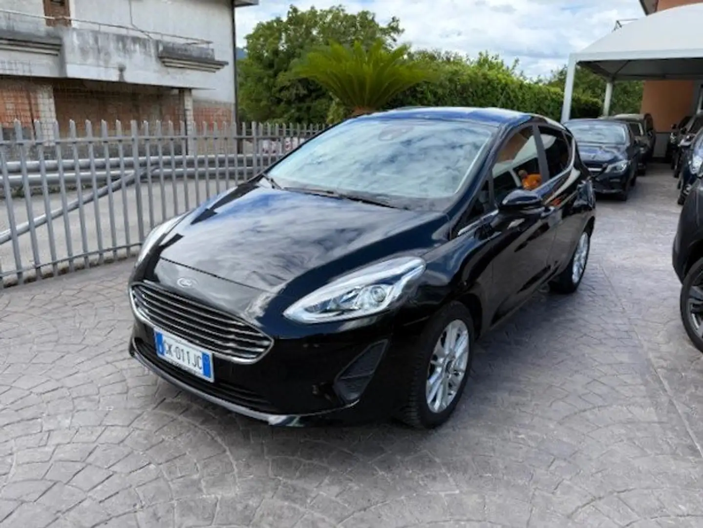 Ford Fiesta 5p 1.1 Titanium Gpl 75cv Nero - 2