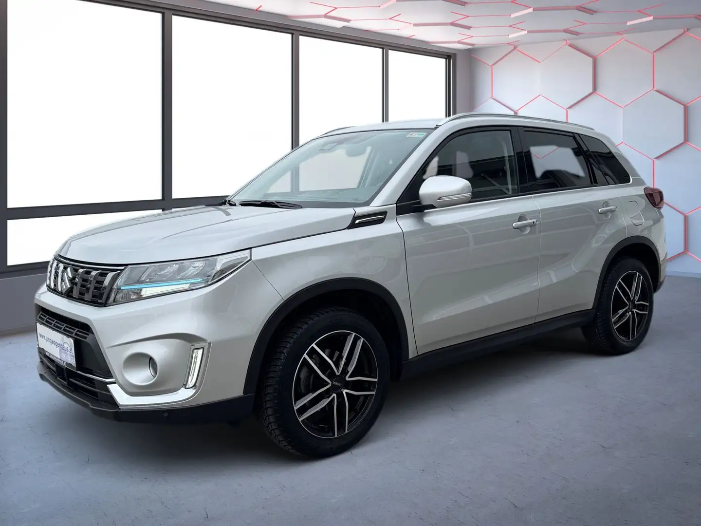 Suzuki Vitara 1,4 Hybrid ALLRAD flash SCHIEBEDACH LEDER NAVI CA Silber - 1