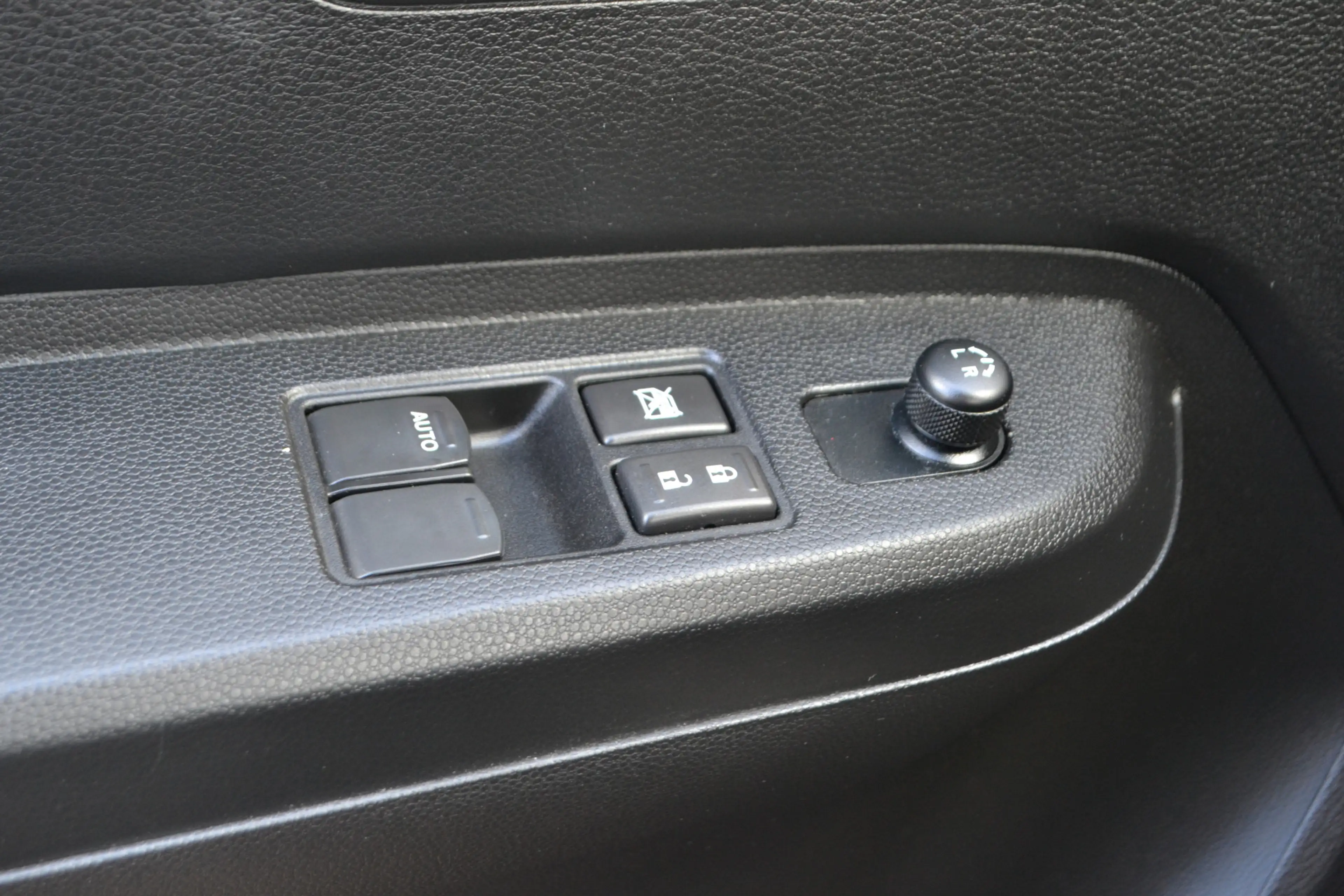 Suzuki Ignis 1.2 Smart Hybrid Comfort — photo 20