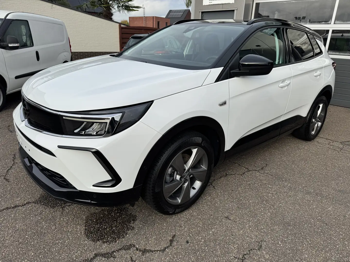 Opel Grandland X 1200 Benzine GS LINE +... AUTOMAAT FACELIFT Blanc - 2