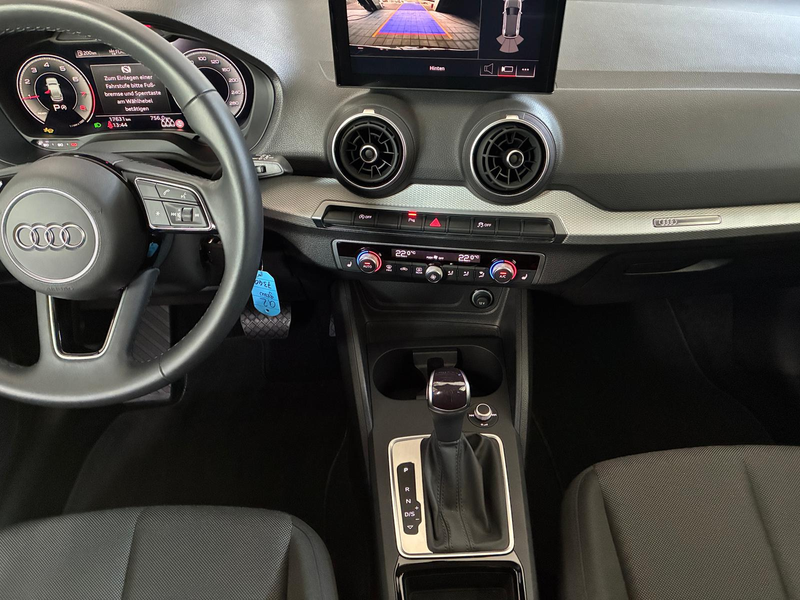 Audi Q2 1.5 TFSI DSG LED SHZ PDC KAMERA SHZ ACC — photo 26