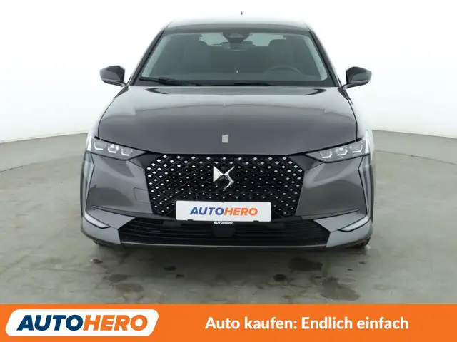 DS Automobiles DS 4 view 9