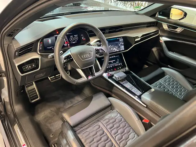 Audi RS6 Avant view 15