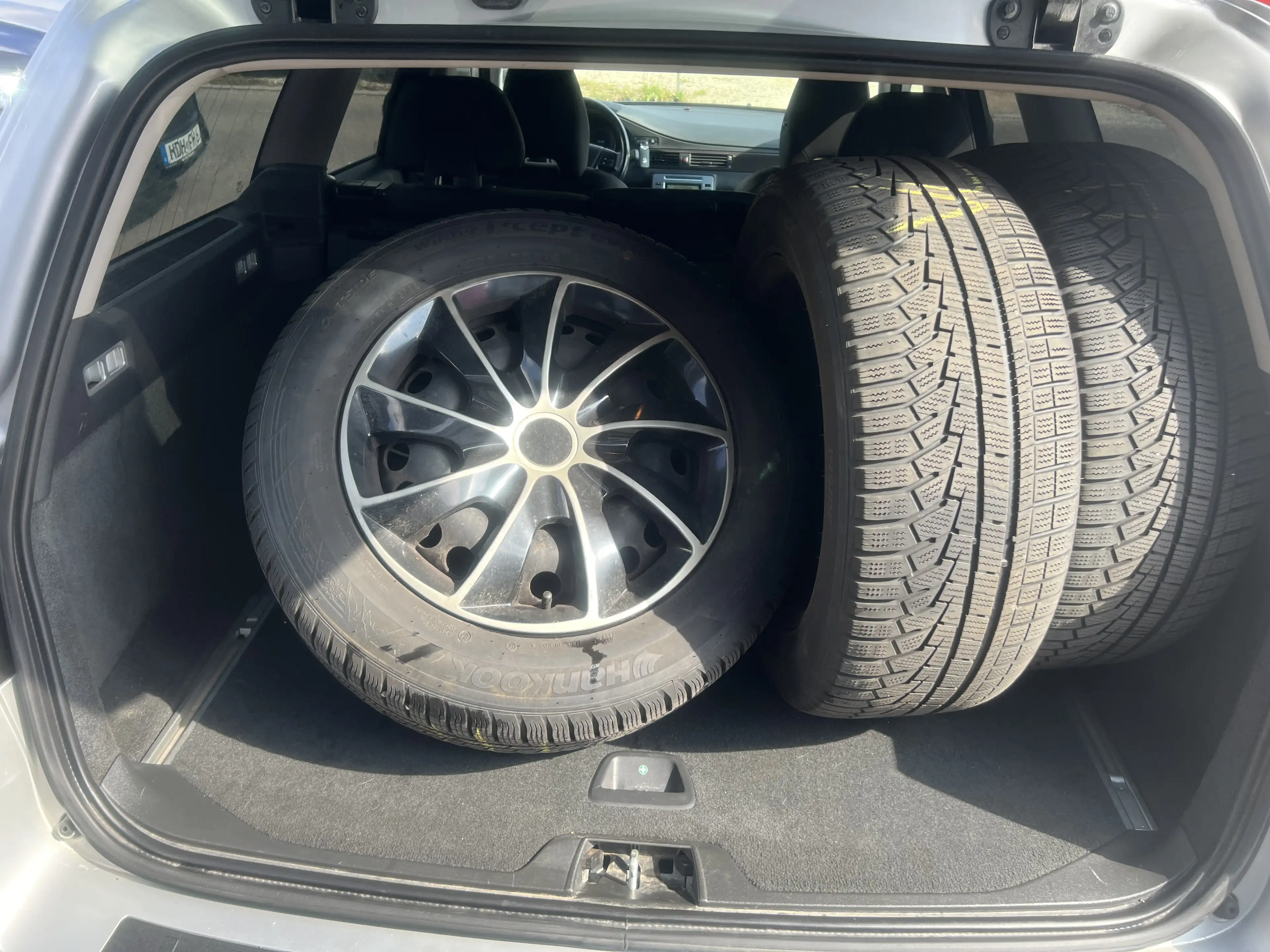 Volvo V70 Kinetic — photo 10