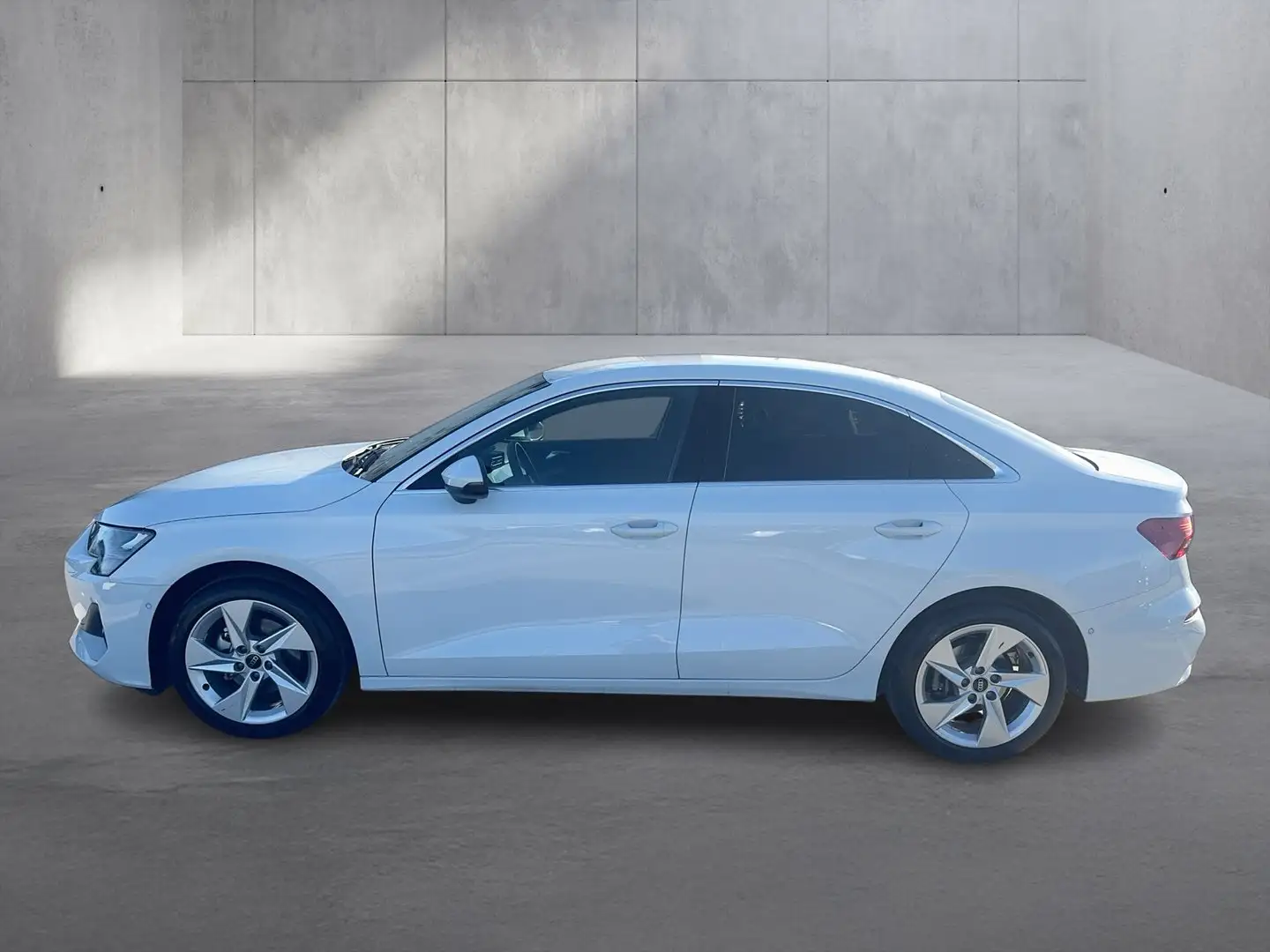 Audi A3 Limousine 35 TFSI Weiß - 2