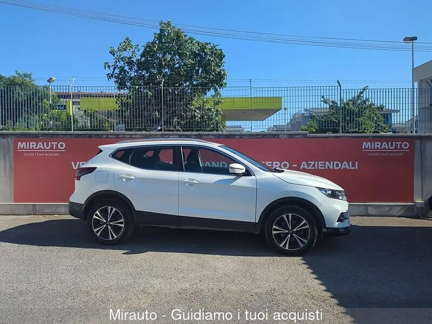 Nissan Qashqai 2ª serie Qashqai 1.3 DIG-T 140 CV Acenta Premium Bianco - 1