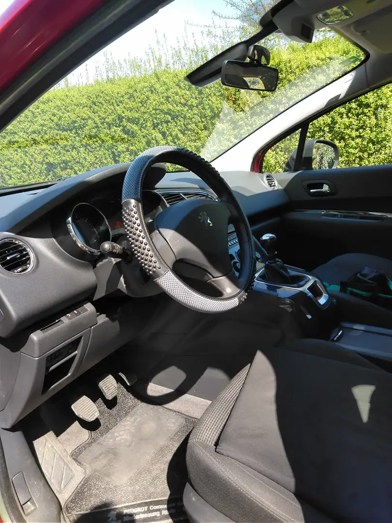 Peugeot 5008 5008 155 THP Active Červená - 1