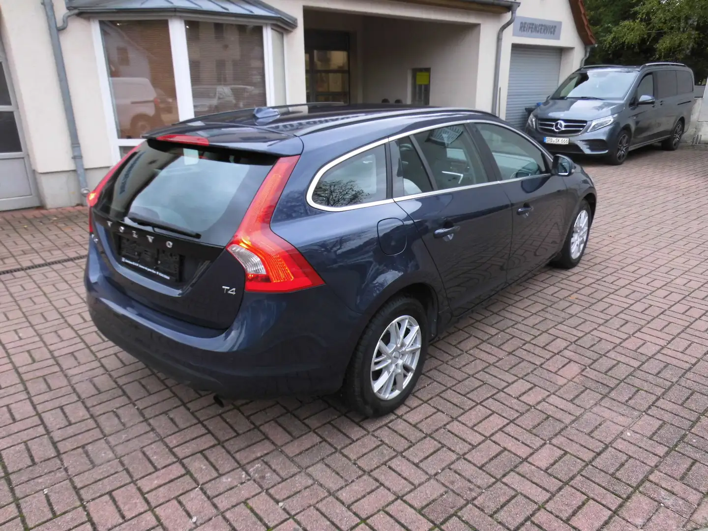 Volvo V60 V60 T4 Geartronic Powershift Blau - 2