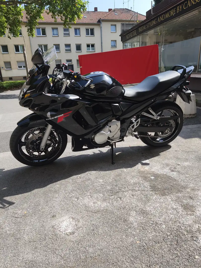 Suzuki GSX 650 F TÜV Neu 4708 Kilometer 2Hand Noir - 1