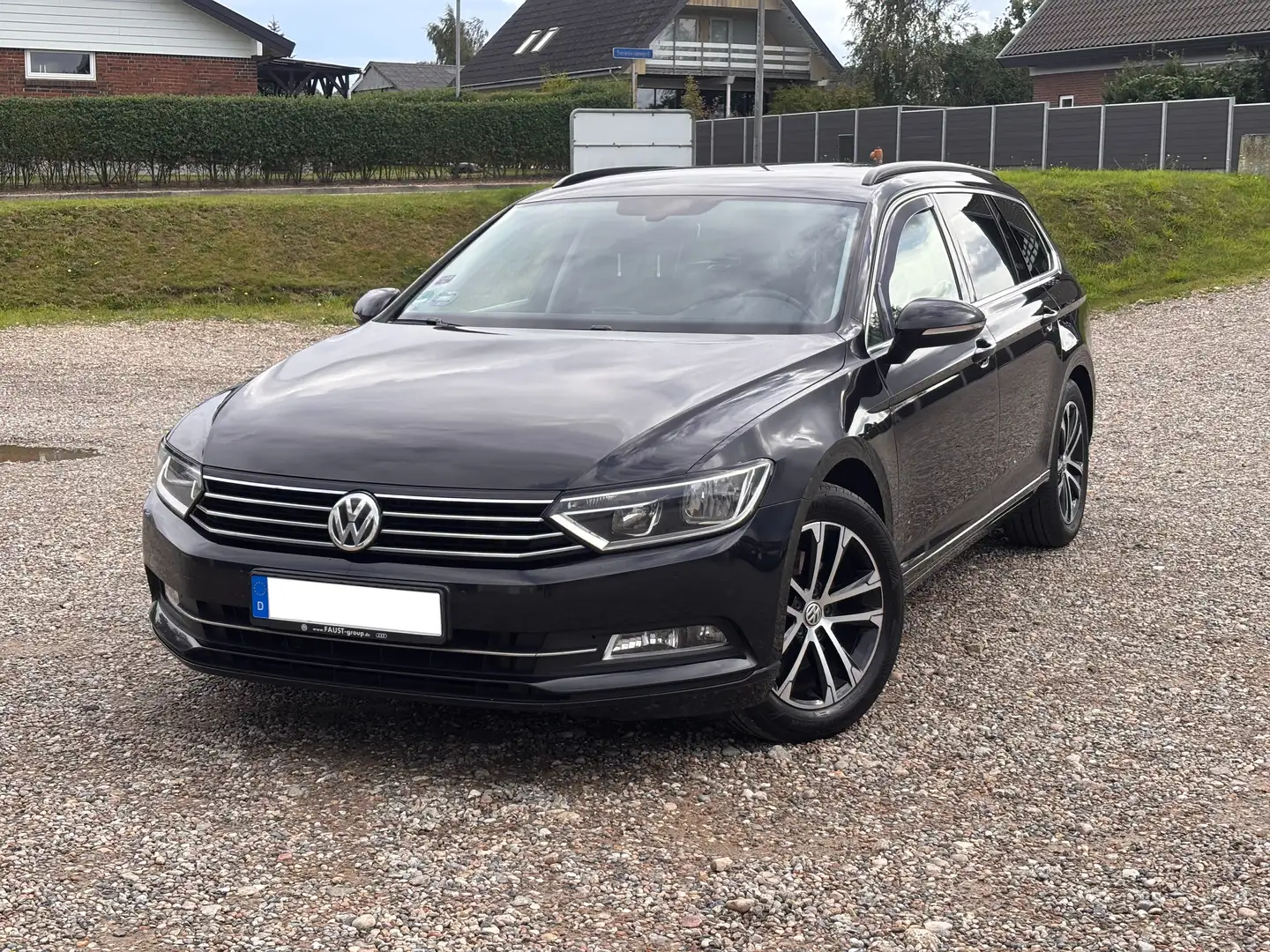 Volkswagen Passat Variant Passat Variant 2.0 TDI (BMT) Comfortline Schwarz - 1