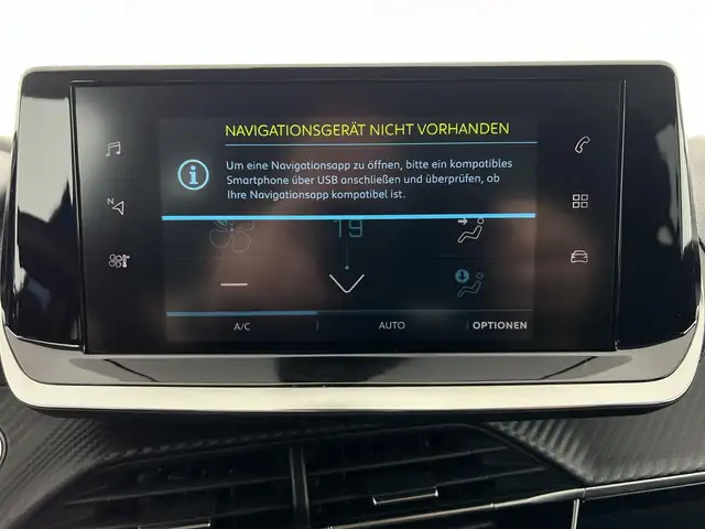 Peugeot 208 view 17