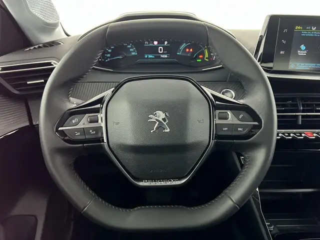 Peugeot 208 view 16