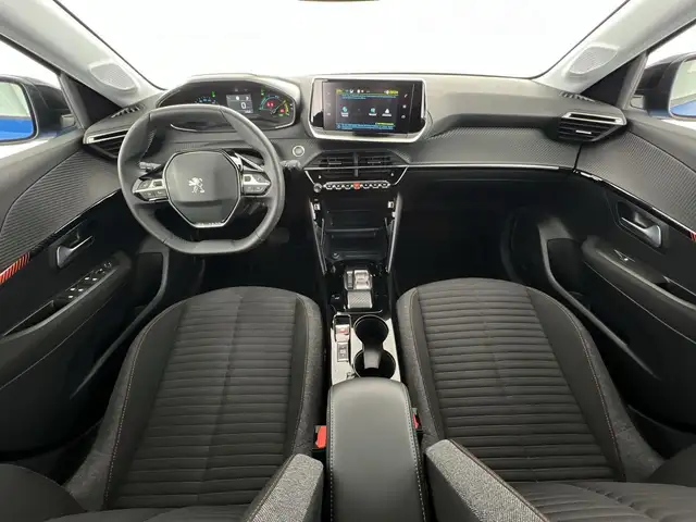 Peugeot 208 view 7