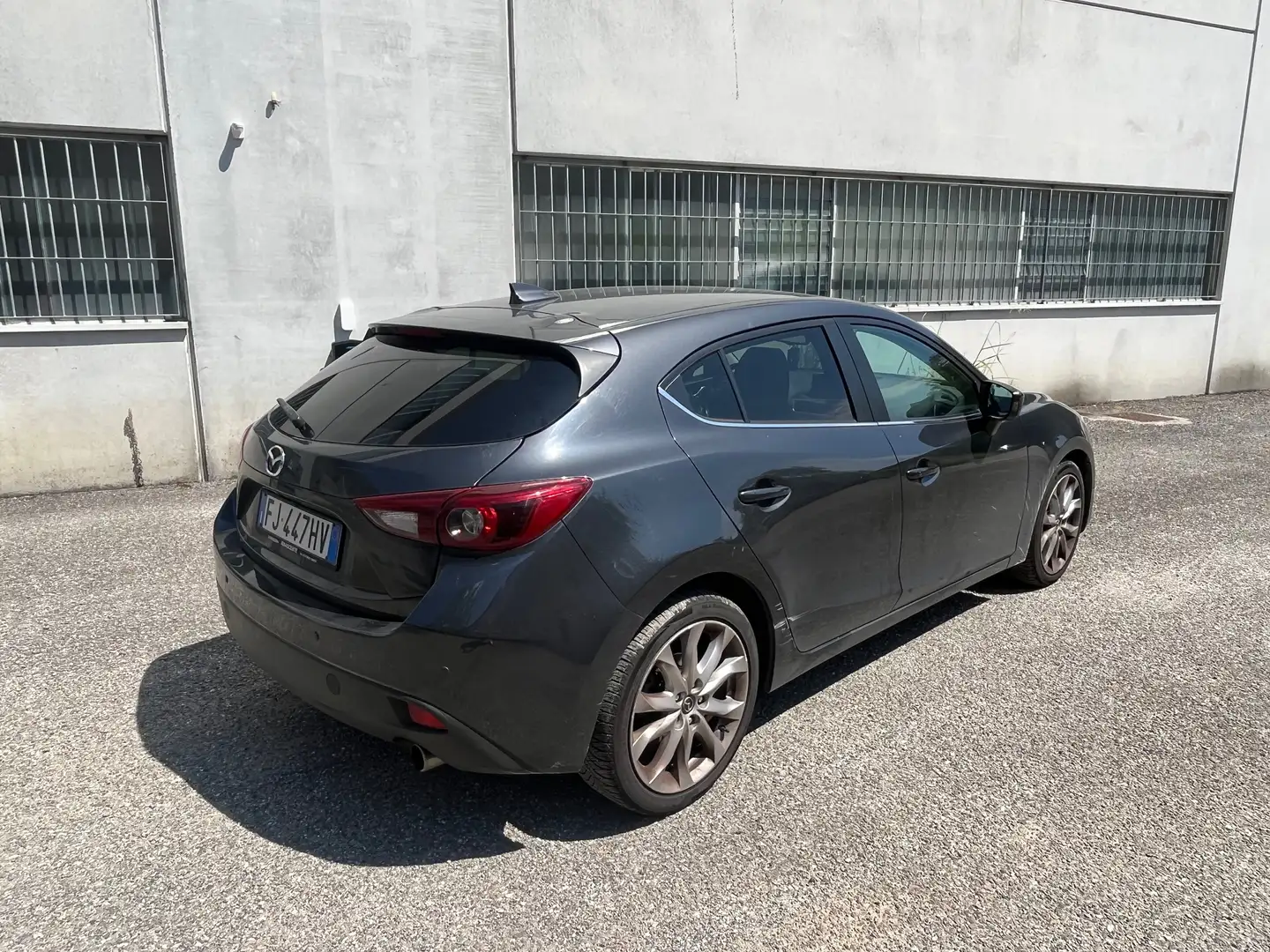 Mazda 3 3 III 2013 5p 1.5d Exceed 105cv auto Grigio - 2
