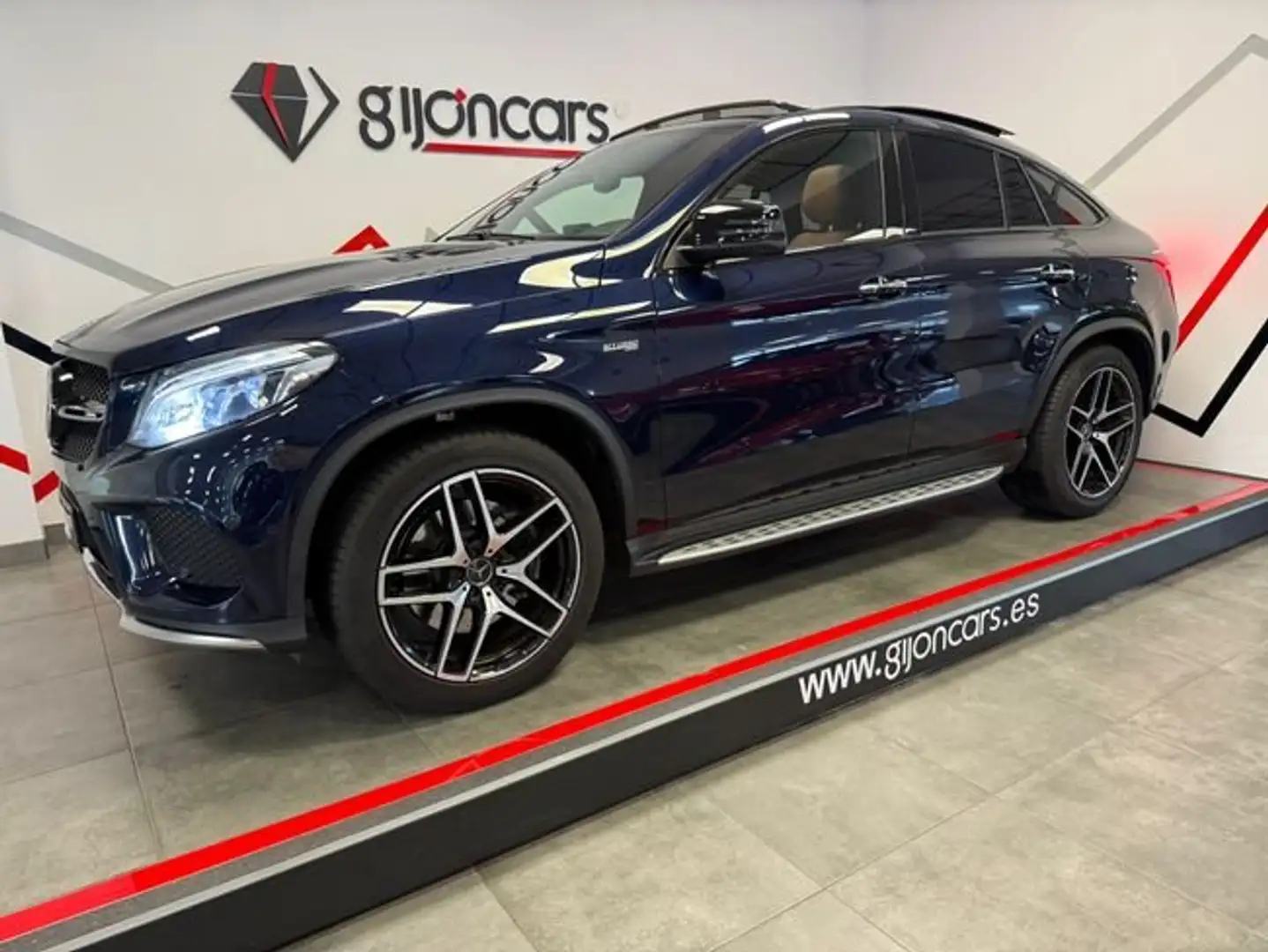 Mercedes-Benz GLE 43 AMG Mercedes-AMG 4MATIC Blau - 1