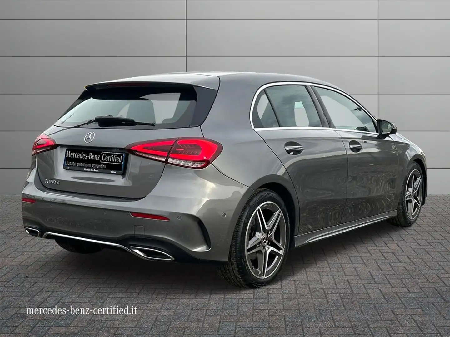 Mercedes-Benz A 180 d Premium auto Grigio - 2