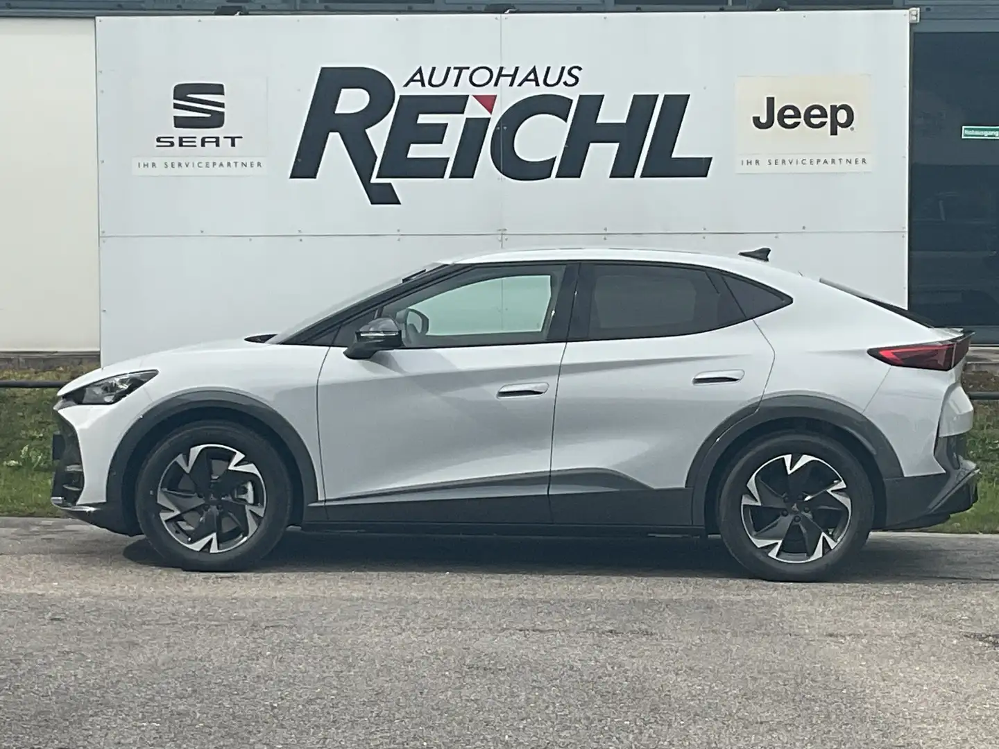 CUPRA Tavascan 210 kW - AHK - Wärmepumpe Weiß - 1