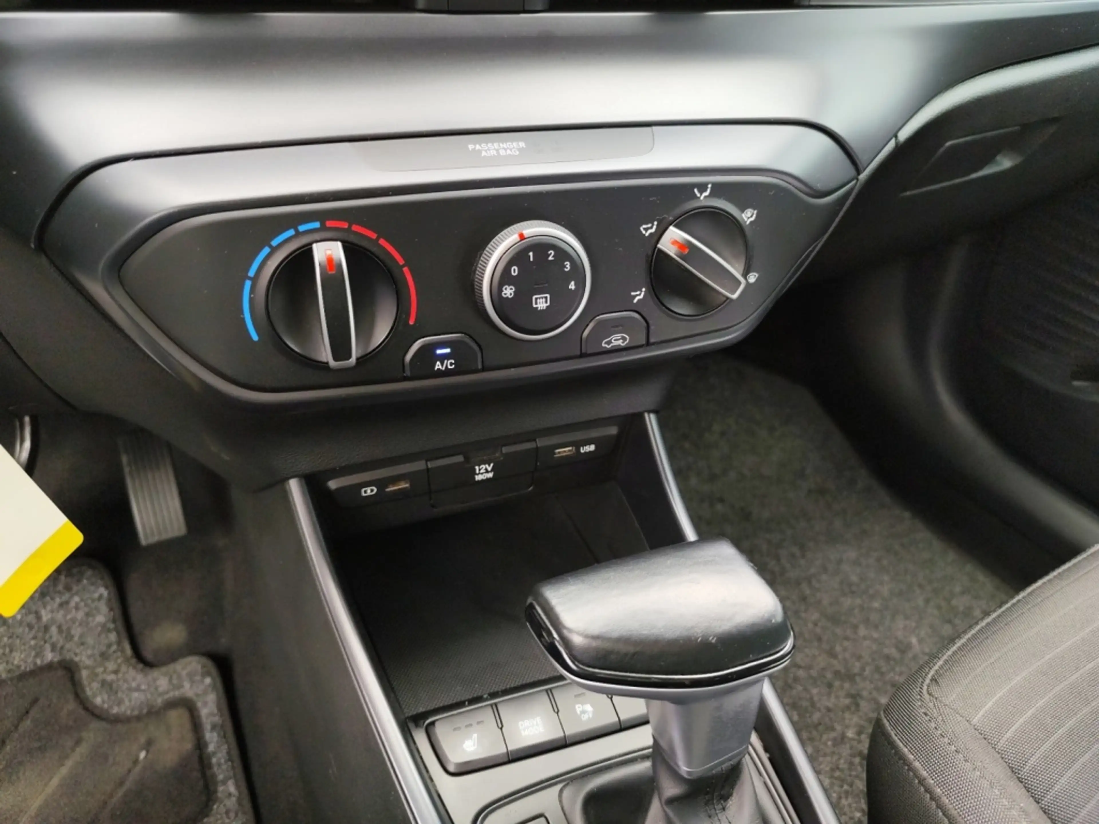 Hyundai i20 1.0 T-GDI Ed. 30 ALLWETTER|KAM|SHZ|DAB — photo 11