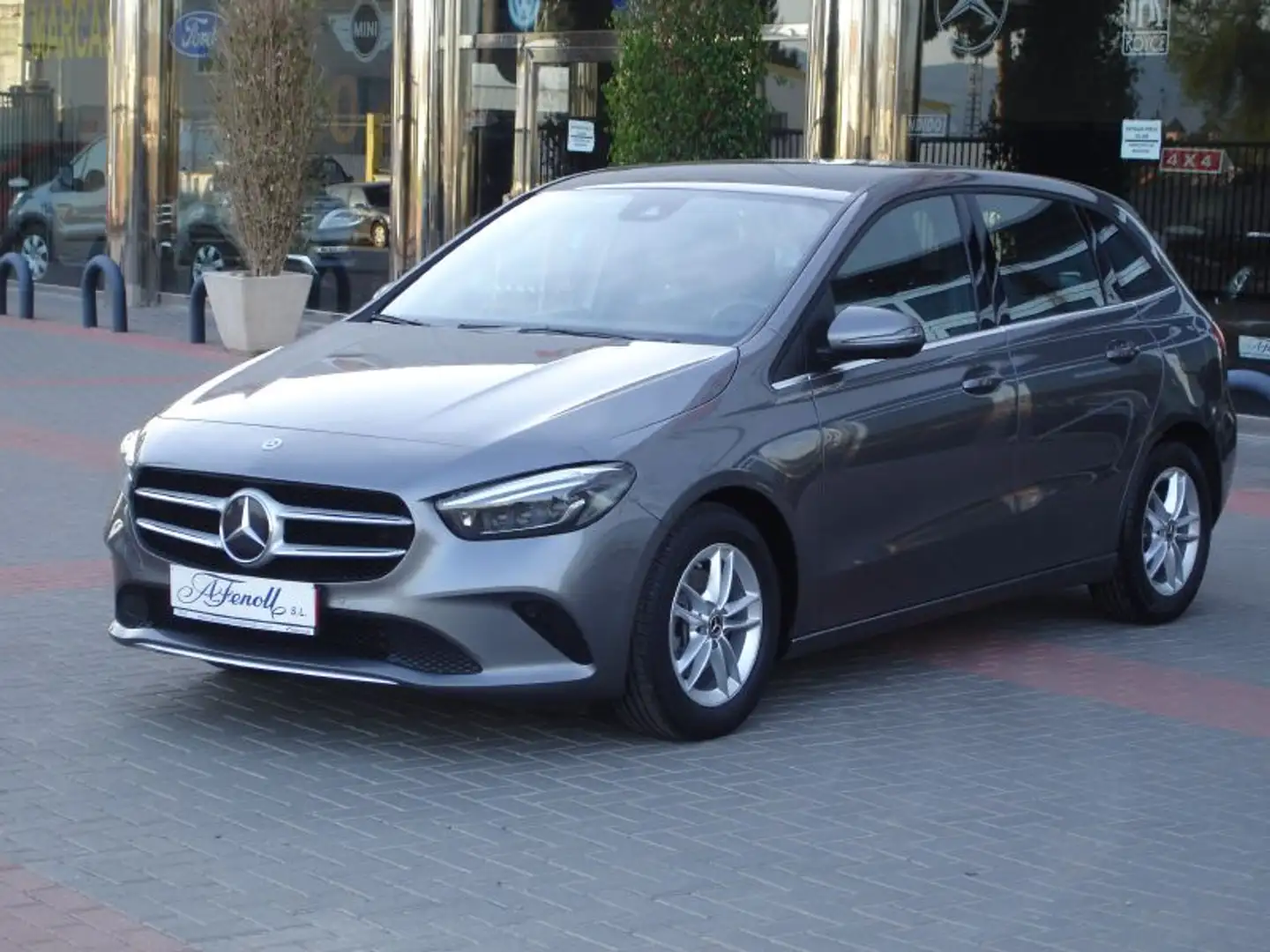 Mercedes-Benz B 180 180d Gris - 2