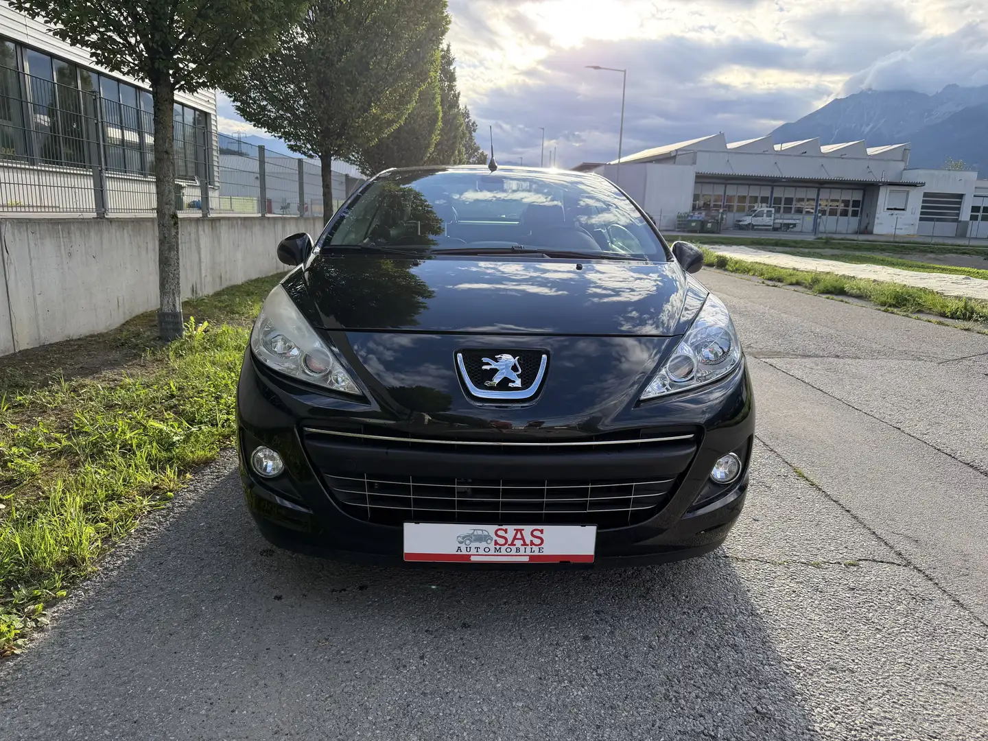 Peugeot 207 CC Ö3 Edition 1,6 VTi 16V EXPORT FAHRZEUG !!! Schwarz - 2