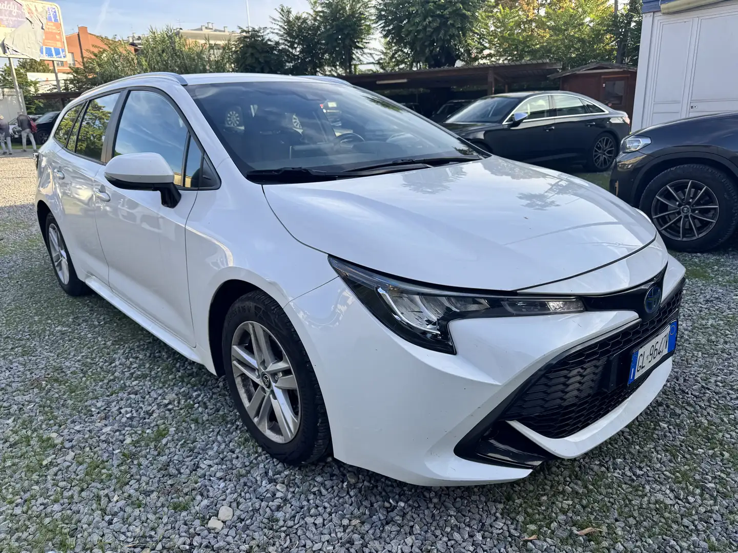 Toyota Corolla Touring Sports 1.8h Business cvt Bianco - 1