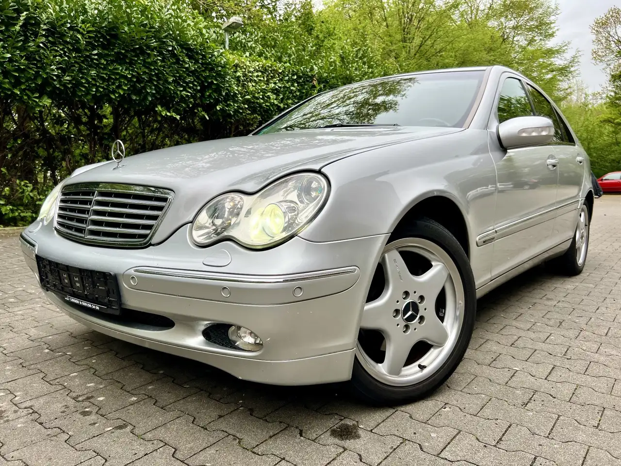 Mercedes-Benz C 320
