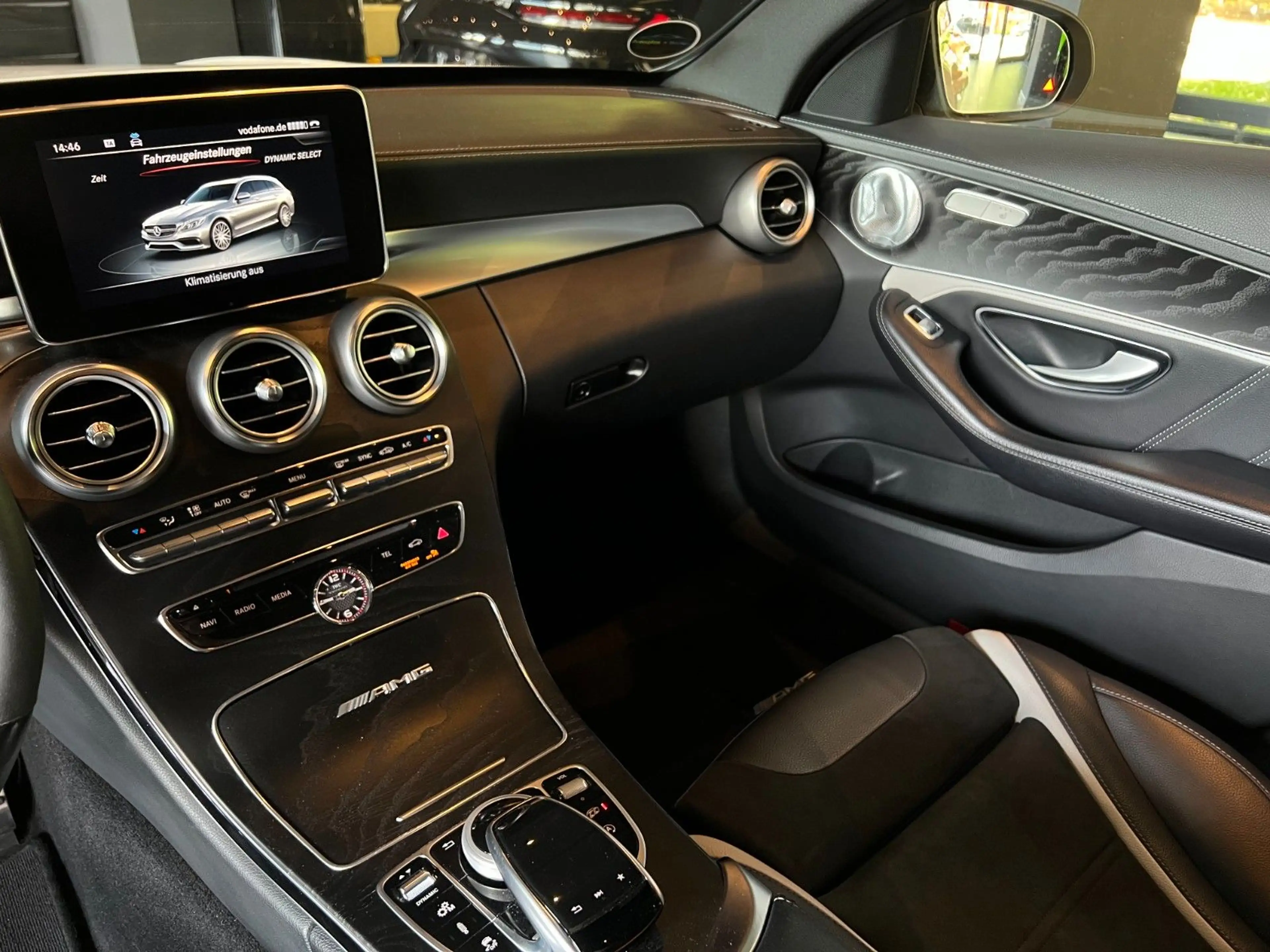 Mercedes-Benz C 63 AMG C 63 S AMG T*Pano*Burmester*SportAbgas*HeadUp — photo 19