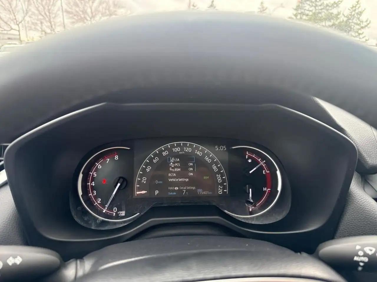 Toyota RAV 4 снимка Toyota RAV 4