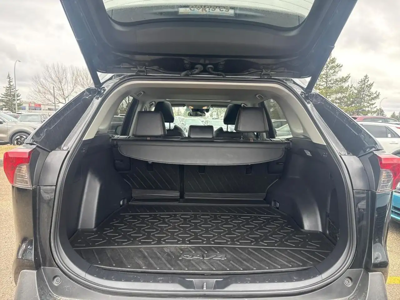 Toyota RAV 4 снимка Toyota RAV 4