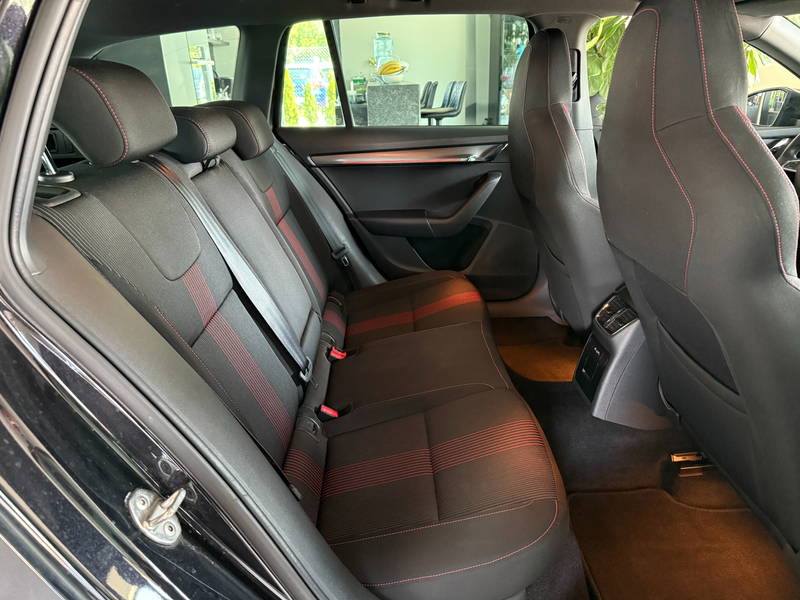 Skoda Octavia Style Virtual Tacho-Ambiente-1.Bes-Navi-Kamera-ACC — photo 8