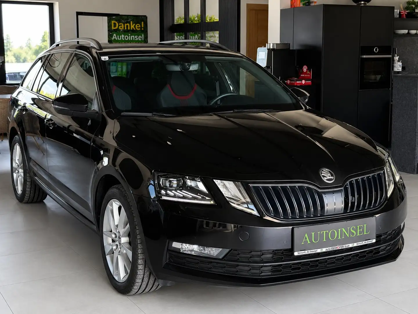 Skoda Octavia Style Virtual Tacho-Ambiente-1.Bes-Navi-Kamera-ACC Schwarz - 2
