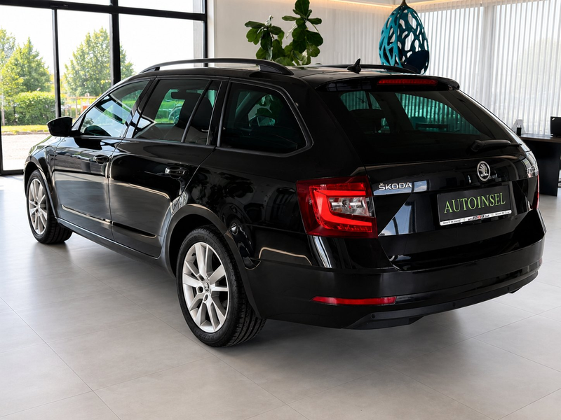 Skoda Octavia Style Virtual Tacho-Ambiente-1.Bes-Navi-Kamera-ACC — photo 4