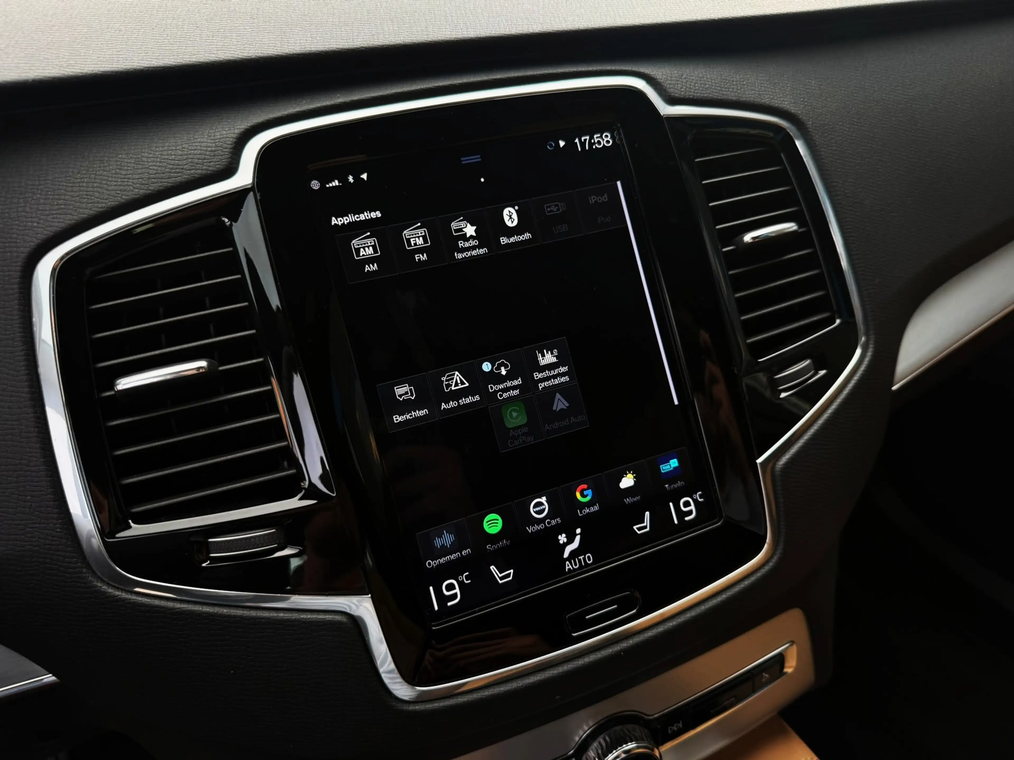 Volvo XC90 2.0 D4 90th Anniversary Edition 190PK|Full Led|Ada — photo 22