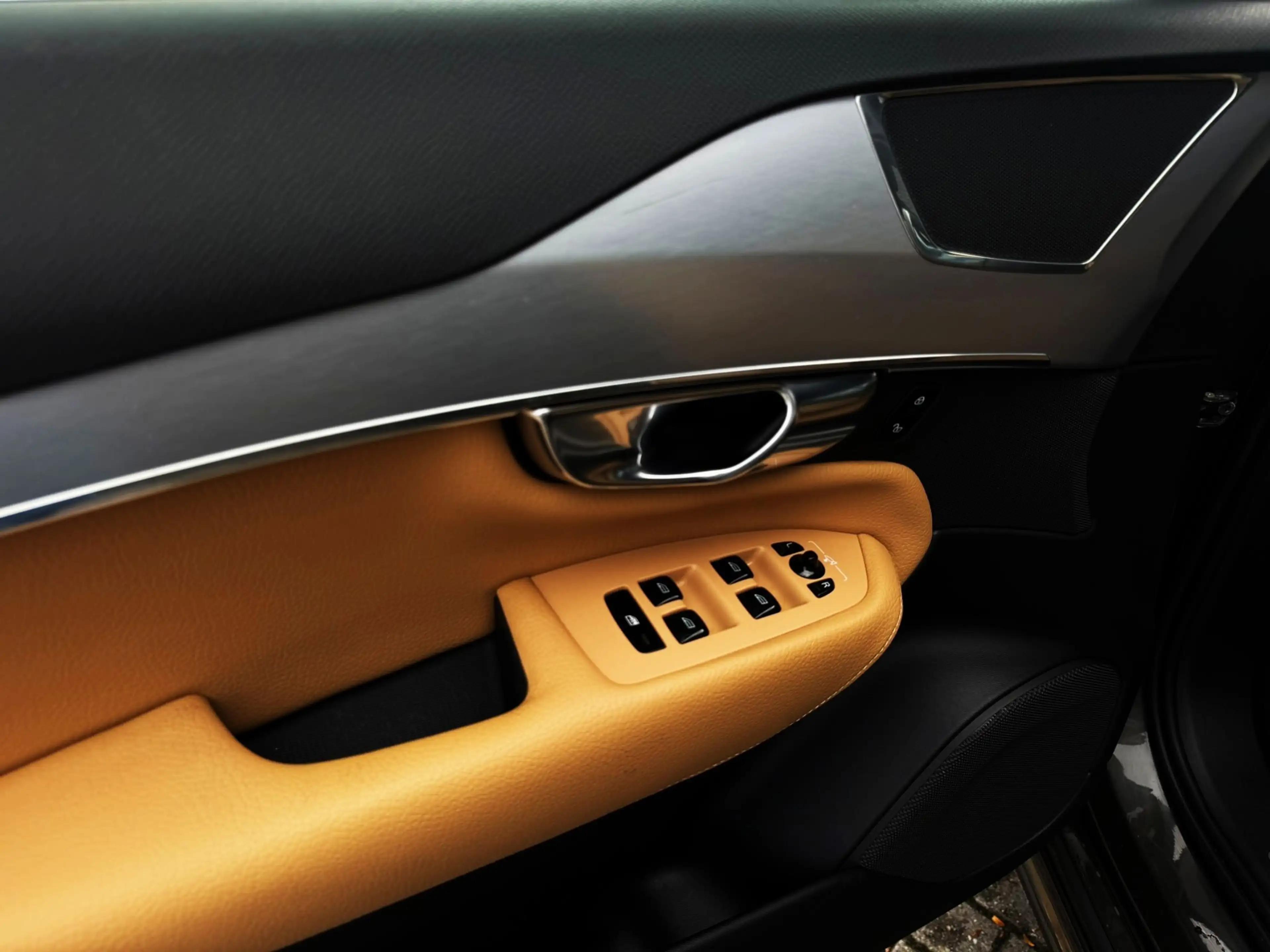 Volvo XC90 2.0 D4 90th Anniversary Edition 190PK|Full Led|Ada — photo 13